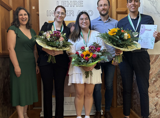 Die drei Gewinnerinnen des PKA Landes-Lehrlingswettbewerbs 2019 in Wien